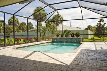 Pool Cage Cleaning in Rubonia, Florida by All Pro Pressure Wash Plus LLC