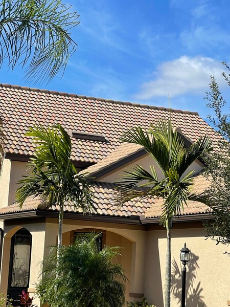 Roof Washing Services in Lakewood Ranch, FL (1)